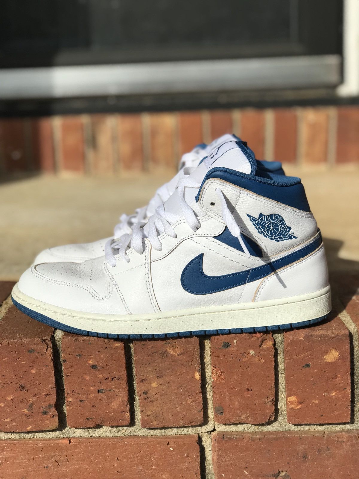 Jordan Brand Air Jordan 1 Mid Industrial Blue Size 11 Size US 11 / EU 44 - 2 Thumbnail