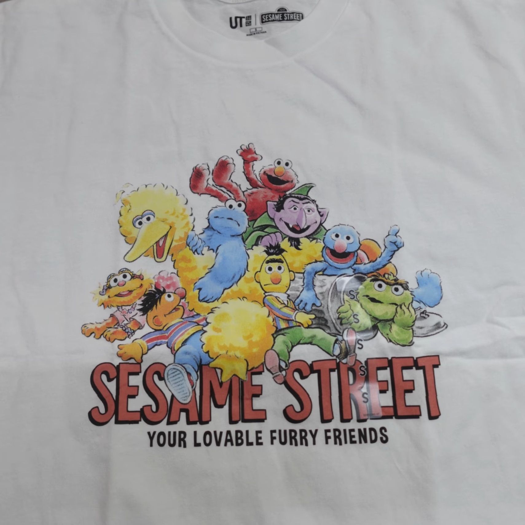 Uniqlo Uniqlo Sesame Street T-Shirt Small White NEW User: Uniqlo Sesame Street T-Shirt Small White NEW Size US S / EU 44-46 / 1 - 2 Thumbnail