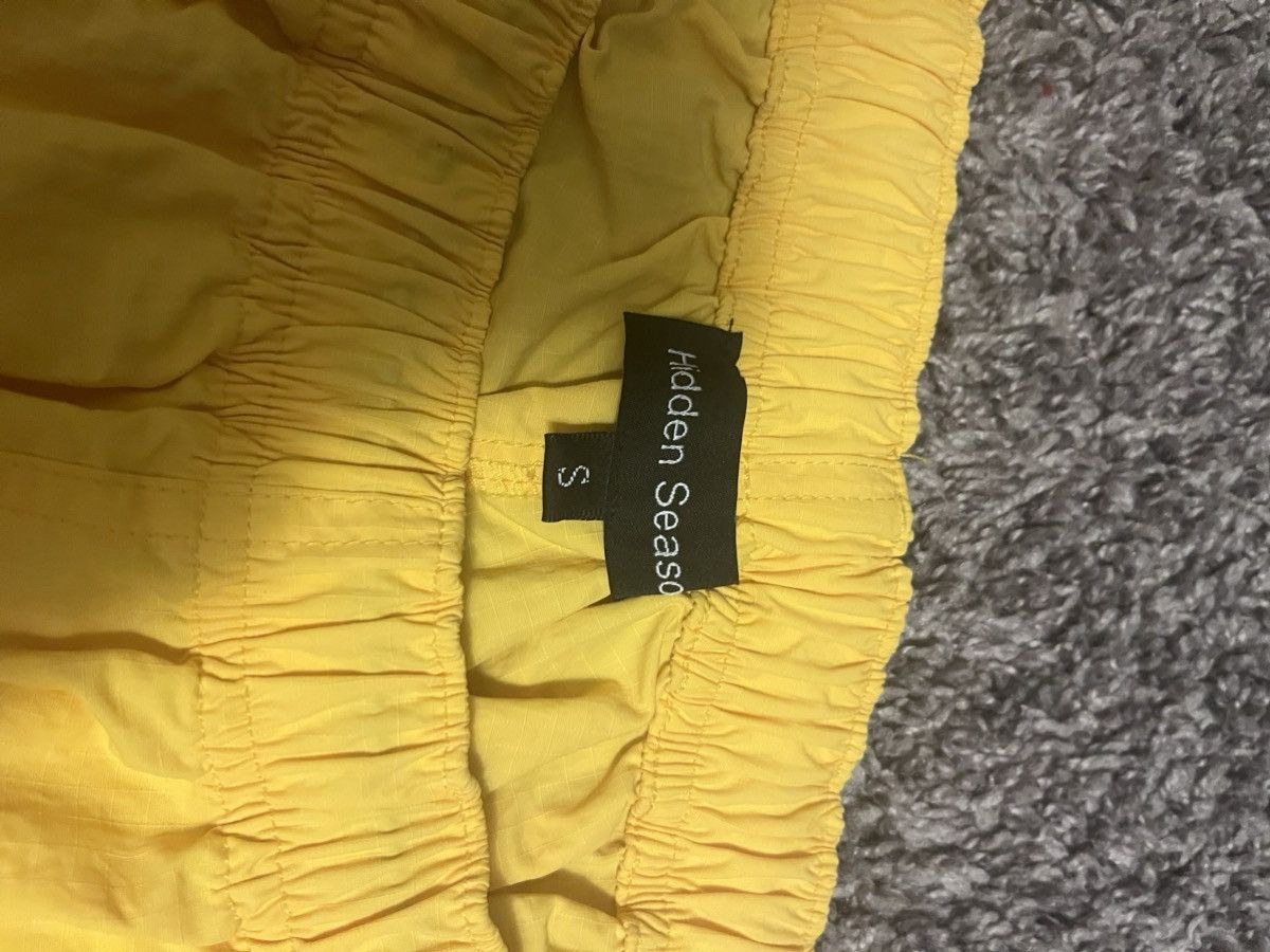 HMDD × The GV Gallery Hidden Season Baggy Yellow Nylon Pants Size US 31 - 6 Thumbnail