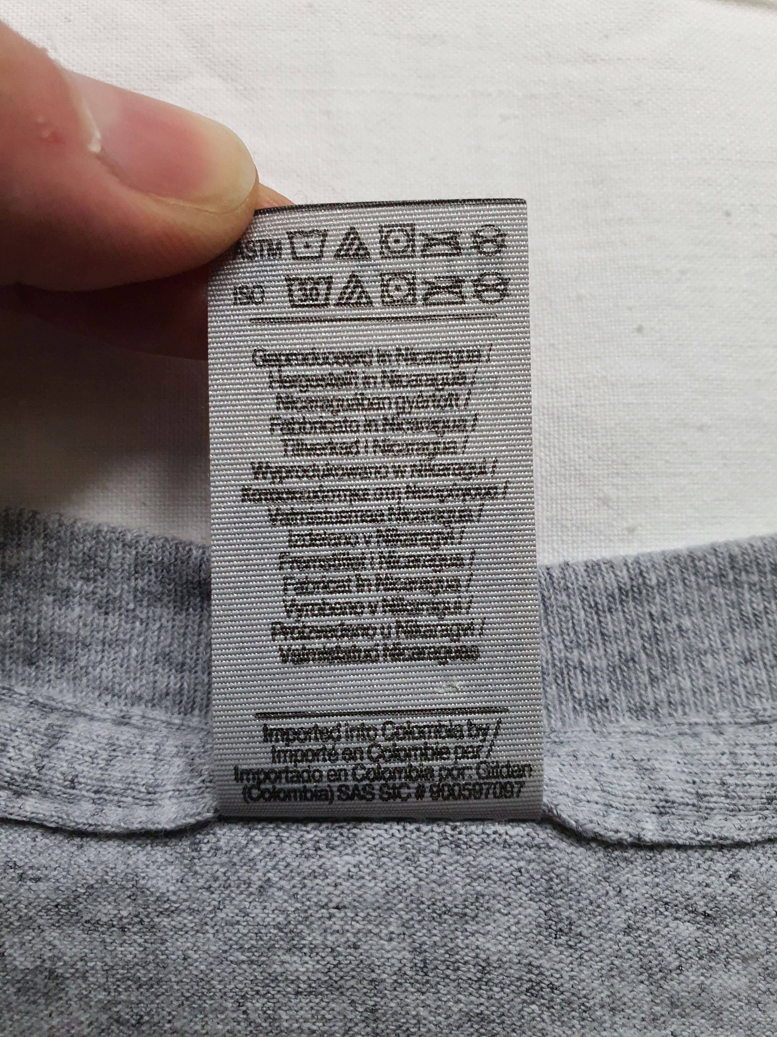 Gildan DIE HARD (John McClane) Graphic T-Shirt (2010s) Size US S / EU 44-46 / 1 - 6 Thumbnail