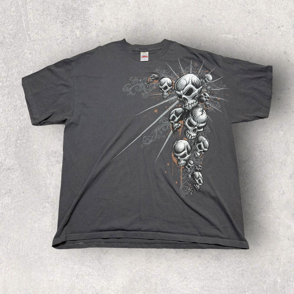 Vintage Vintage Skulls tee Size US XXL / EU 58 / 5 - 1 Thumbnail