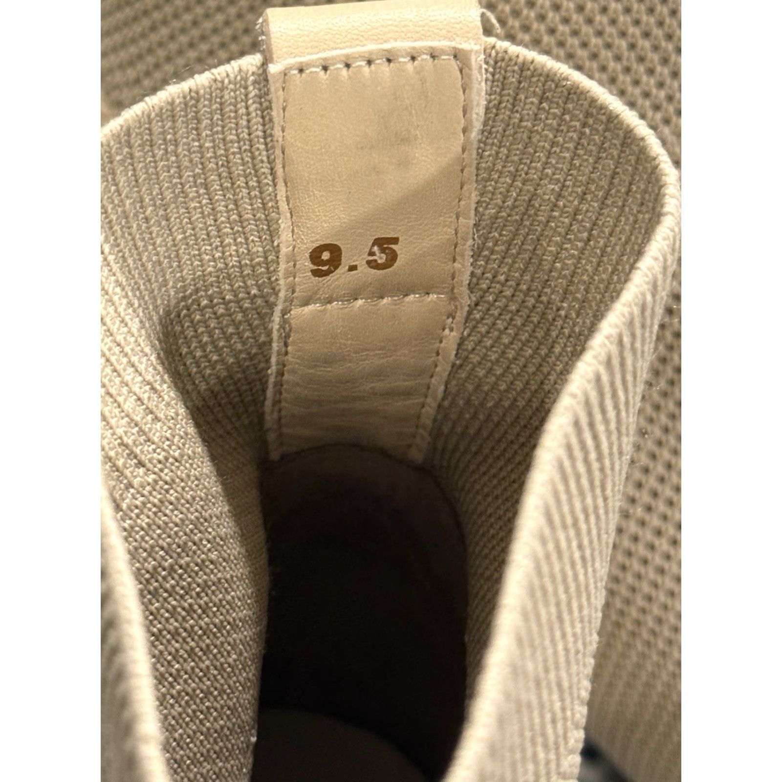Everlane Everlane The Glove Boot Cream 9.5 Women's Stretch Rib Knit Ankle Bootie Size ONE SIZE - 7 Thumbnail