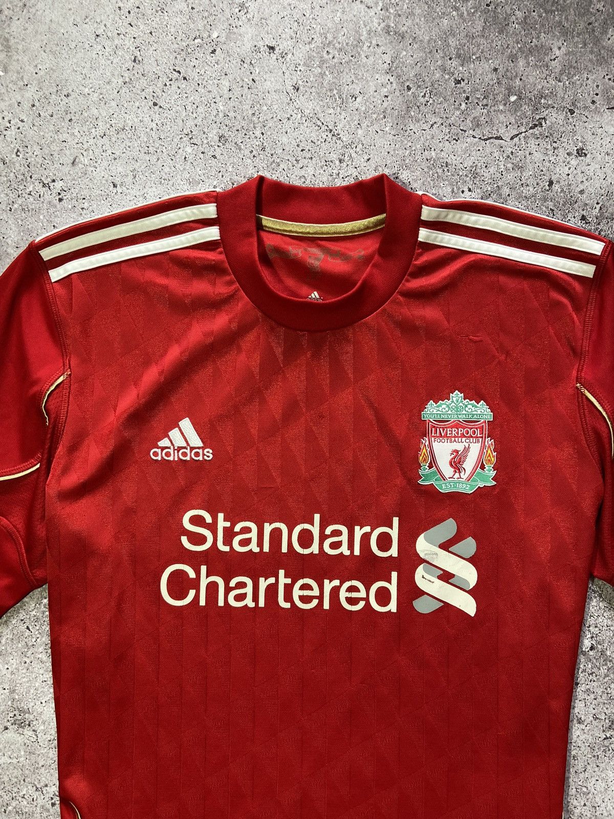 Vintage 💥Liverpool 2010 Adidas Home Jersey t-shirt‼️ Size US M / EU 48-50 / 2 - 2 Thumbnail