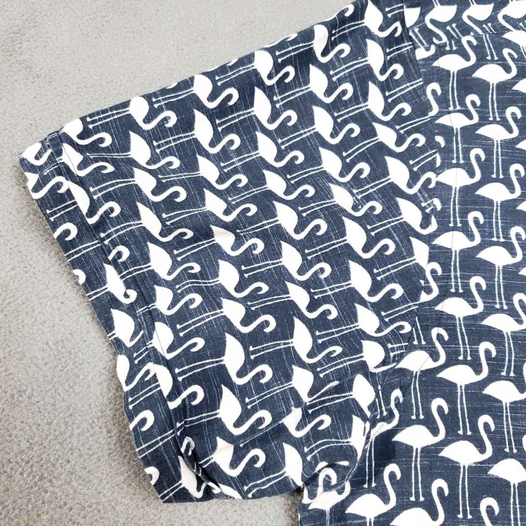 Rodd & Gunn Rodd & Gunn Shirt Mens Medium Blue White Flamingo All Over Print Short Sleeve Collared Button Casual Travel Size US M / EU 48-50 / 2 - 3 Thumbnail