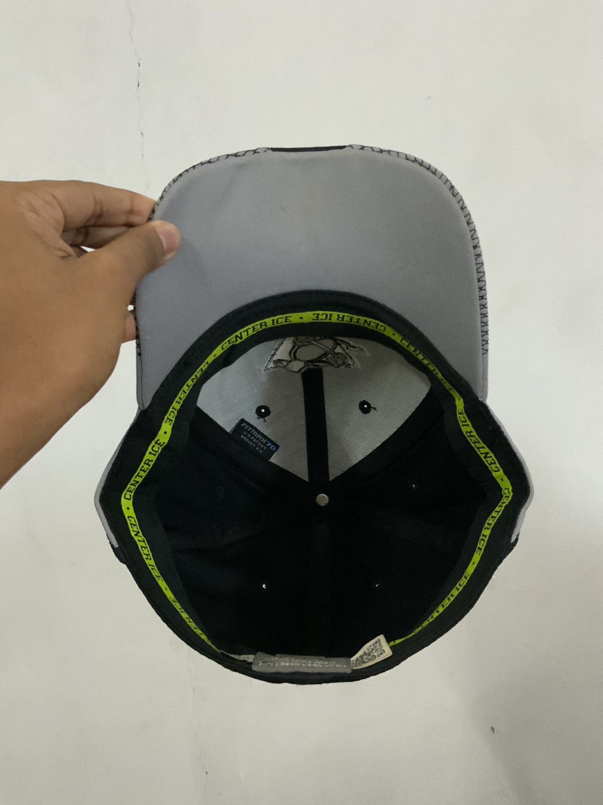 Reebok Reebok NHL Center Ice Fitted Hat Size ONE SIZE - 7 Thumbnail