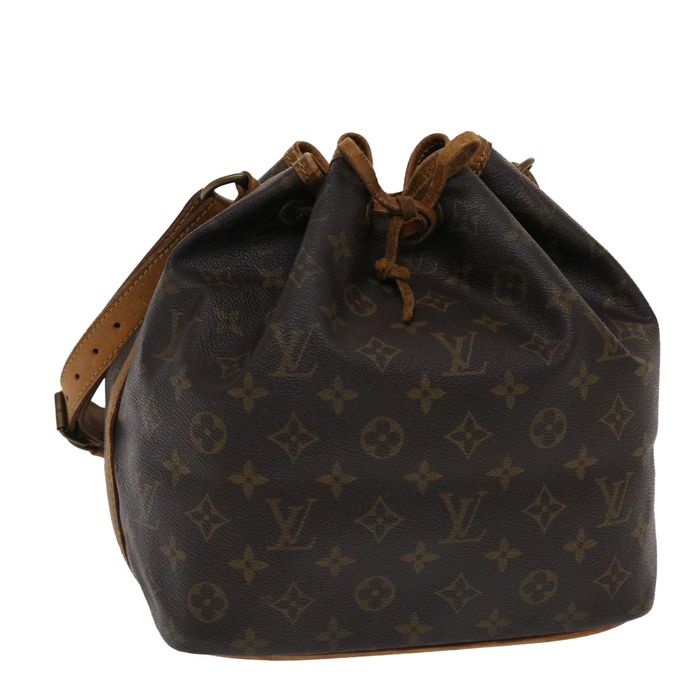 Louis Vuitton LOUIS VUITTON Monogram Saint Cloud MM Shoulder Bag M51243 LV  Auth ar9999