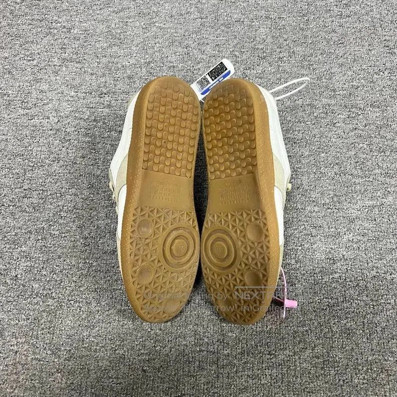 Maison Margiela Maison Margiela White Casual Sneakers Size 36.5. Size US 7 / IT 37 - 6 Thumbnail