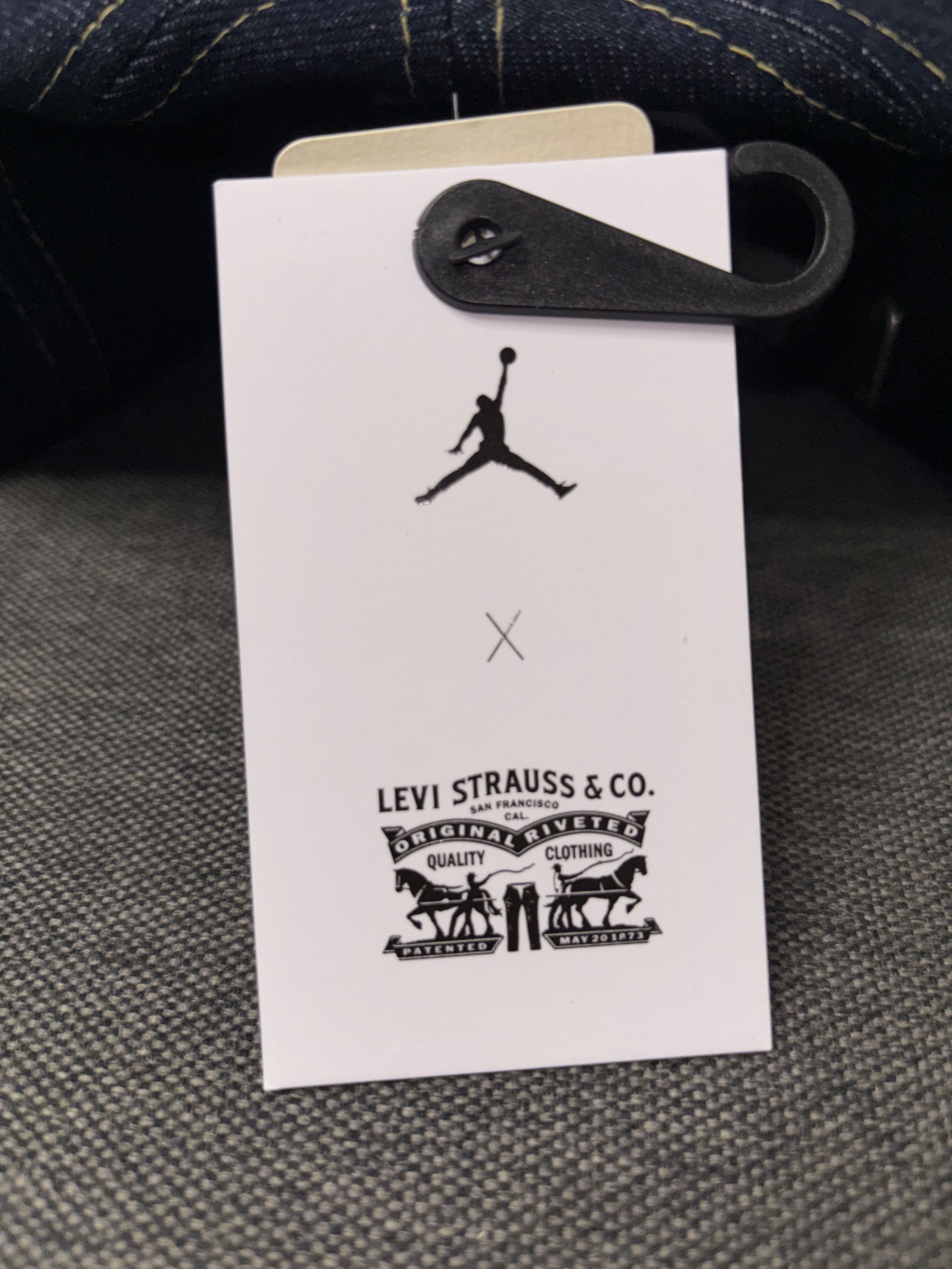 Levi's × Nike Nike Jordan x Levi's Denim Cap Rigid Rinse Blue 055FJ-0000 Size ONE SIZE - 12 Thumbnail