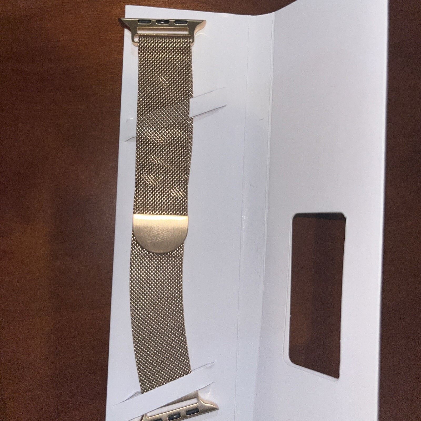 Other Magnetic Milanese Apple Watch Band 42/44/45mm 456789SE Size ONE SIZE - 2 Thumbnail