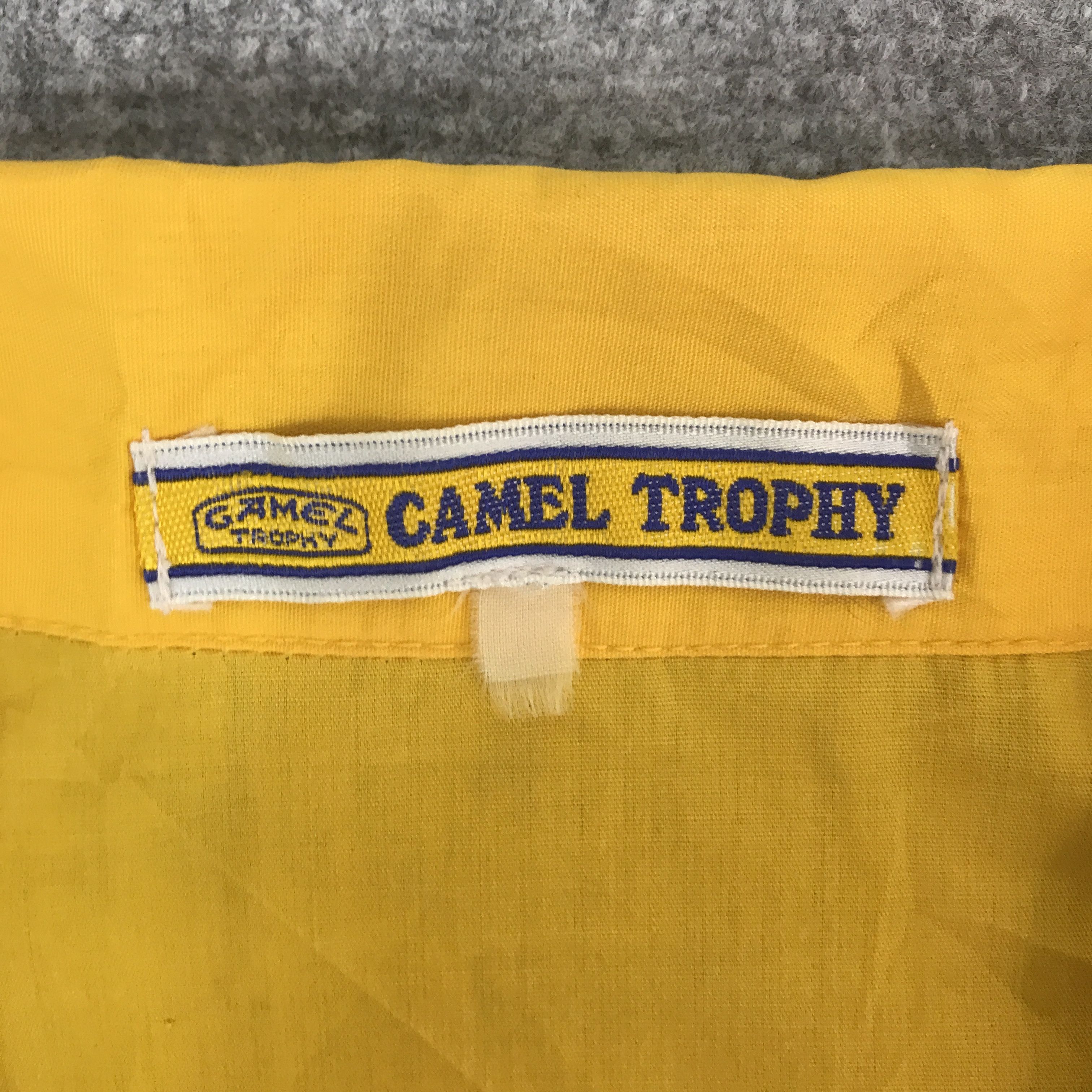 Camel VINTAGE CAMEL TROPHY YELLOW JACKET Size US L / EU 52-54 / 3 - 9 Thumbnail