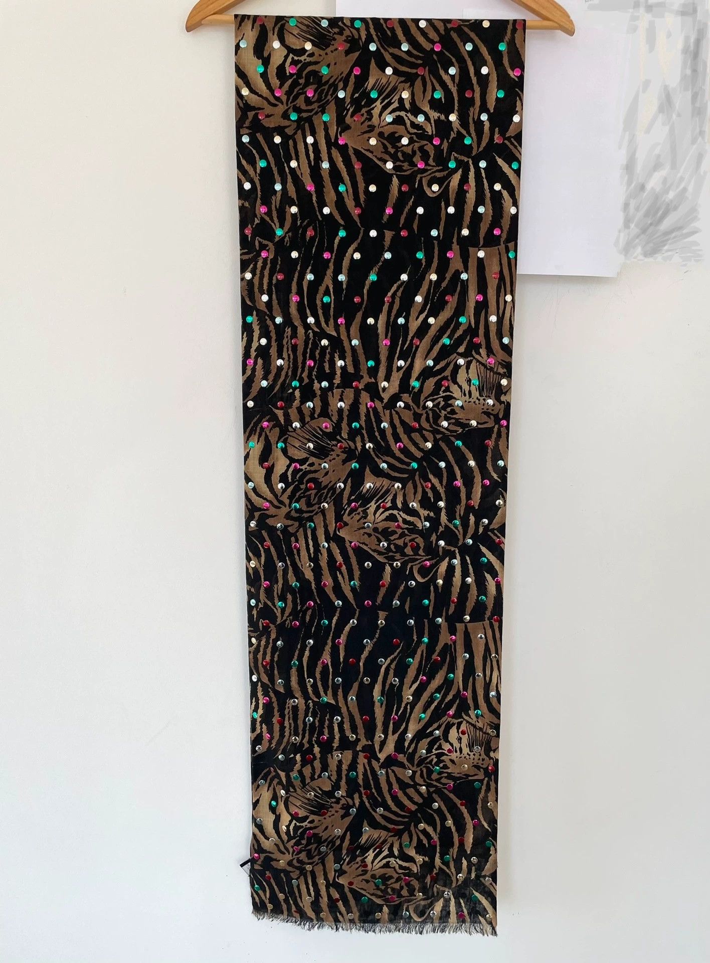 Saint Laurent Paris Saint Laurent tiger-print sequined scarf Size ONE SIZE - 1 Thumbnail