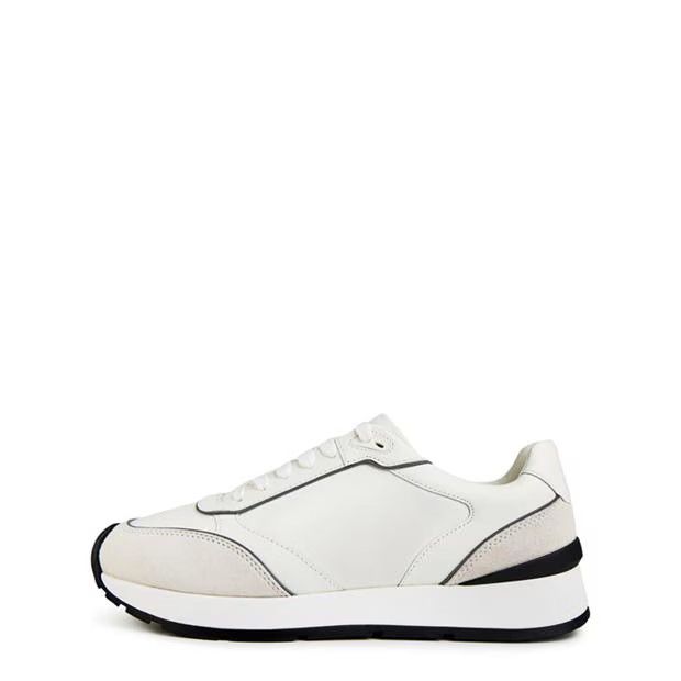 o1g2r1mq0824 New Logo Runner Trainers White & Black