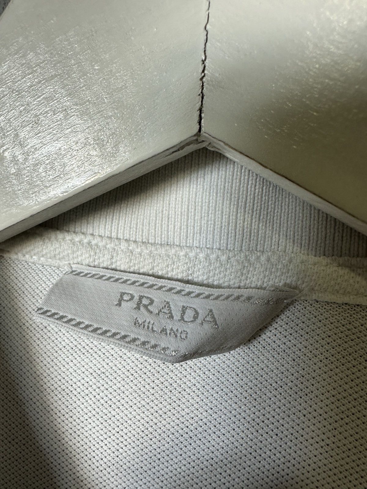Prada Prada Polo Tshirt Tee Logo Red Rare Y2K Size US M / EU 48-50 / 2 - 5 Thumbnail