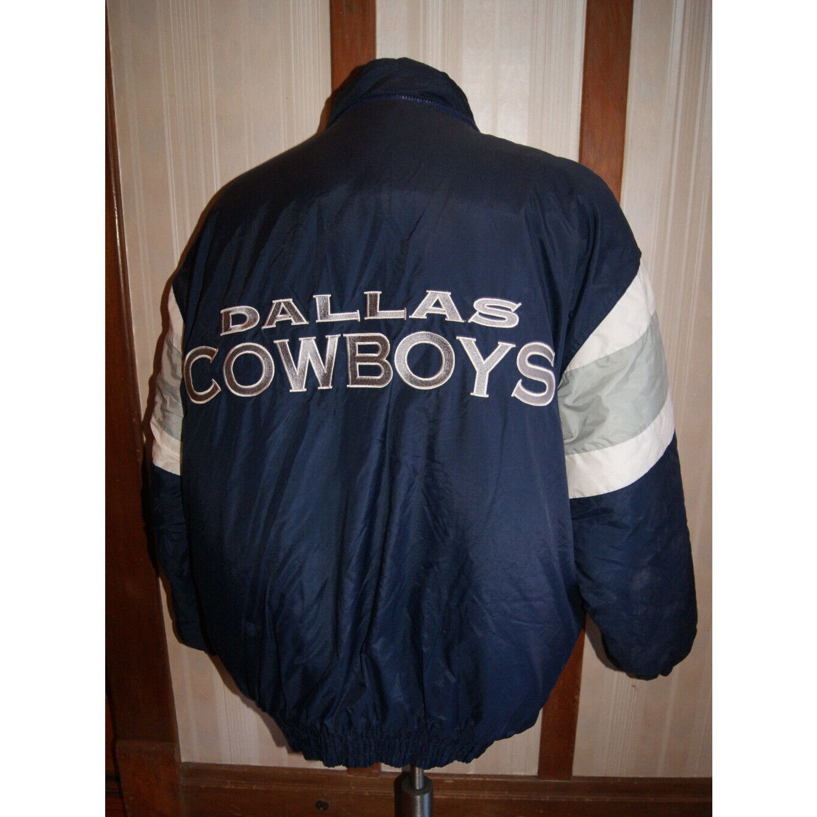 Logo 7 VTG Logo 7 NFL Dallas Cowboys Puffer Jacket NFL Mens 2XLT Size US XXL / EU 58 / 5 - 2 Thumbnail