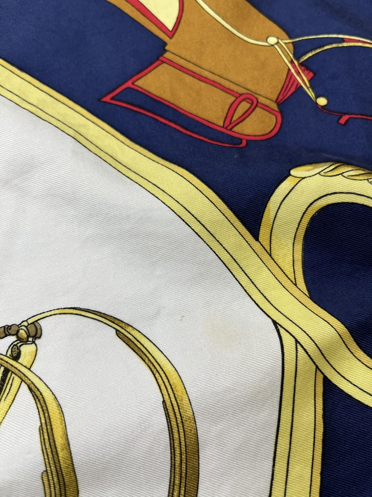 Hermes 🔥🔥🔥AUTHENTIC VINTAGE HERMES SPRINGS SILK SCARF Size ONE SIZE - 17 Thumbnail