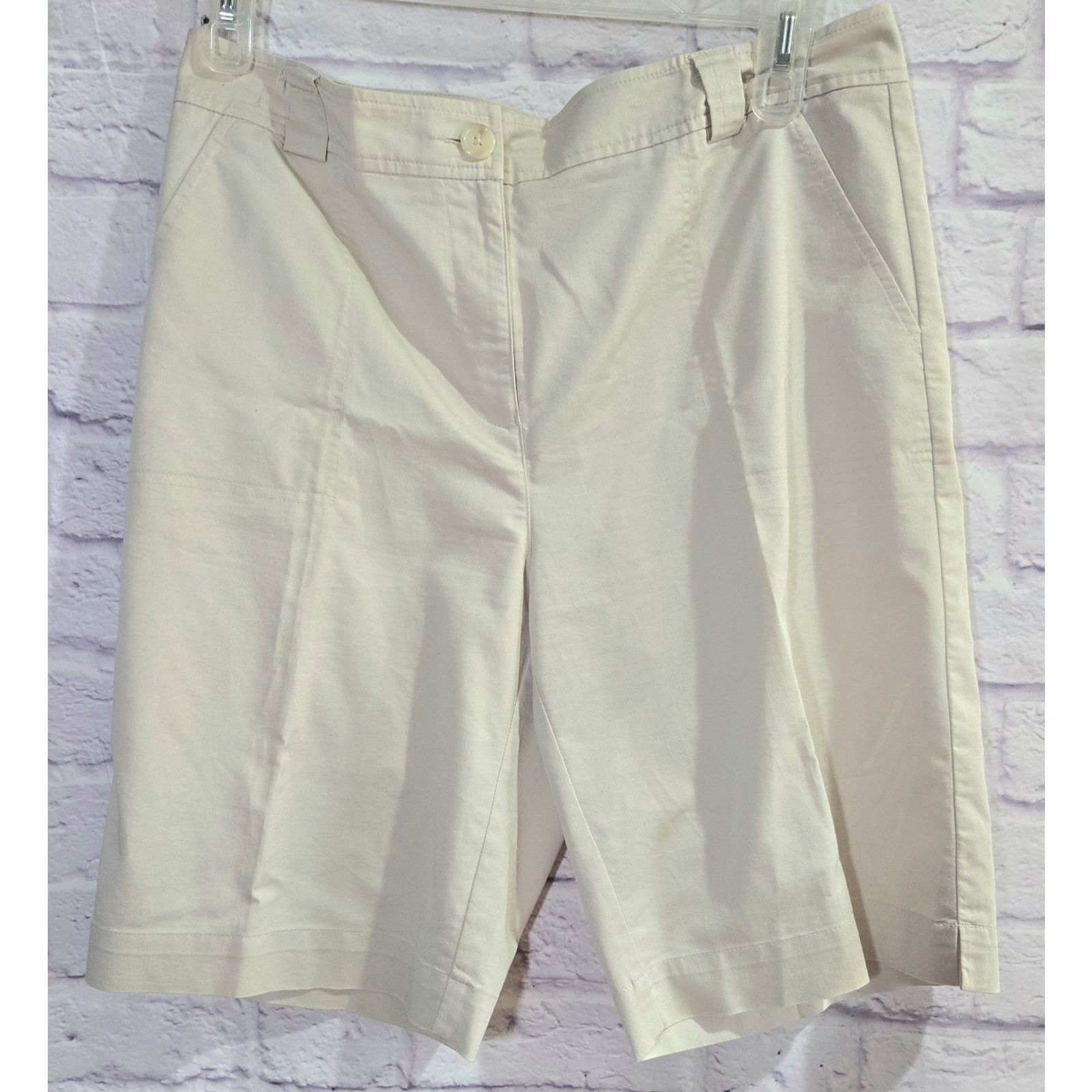 Other White Stage Tan Flat Front Chino Shorts 12 Lightweight Size 34" / US 12 / IT 48 - 1 Thumbnail