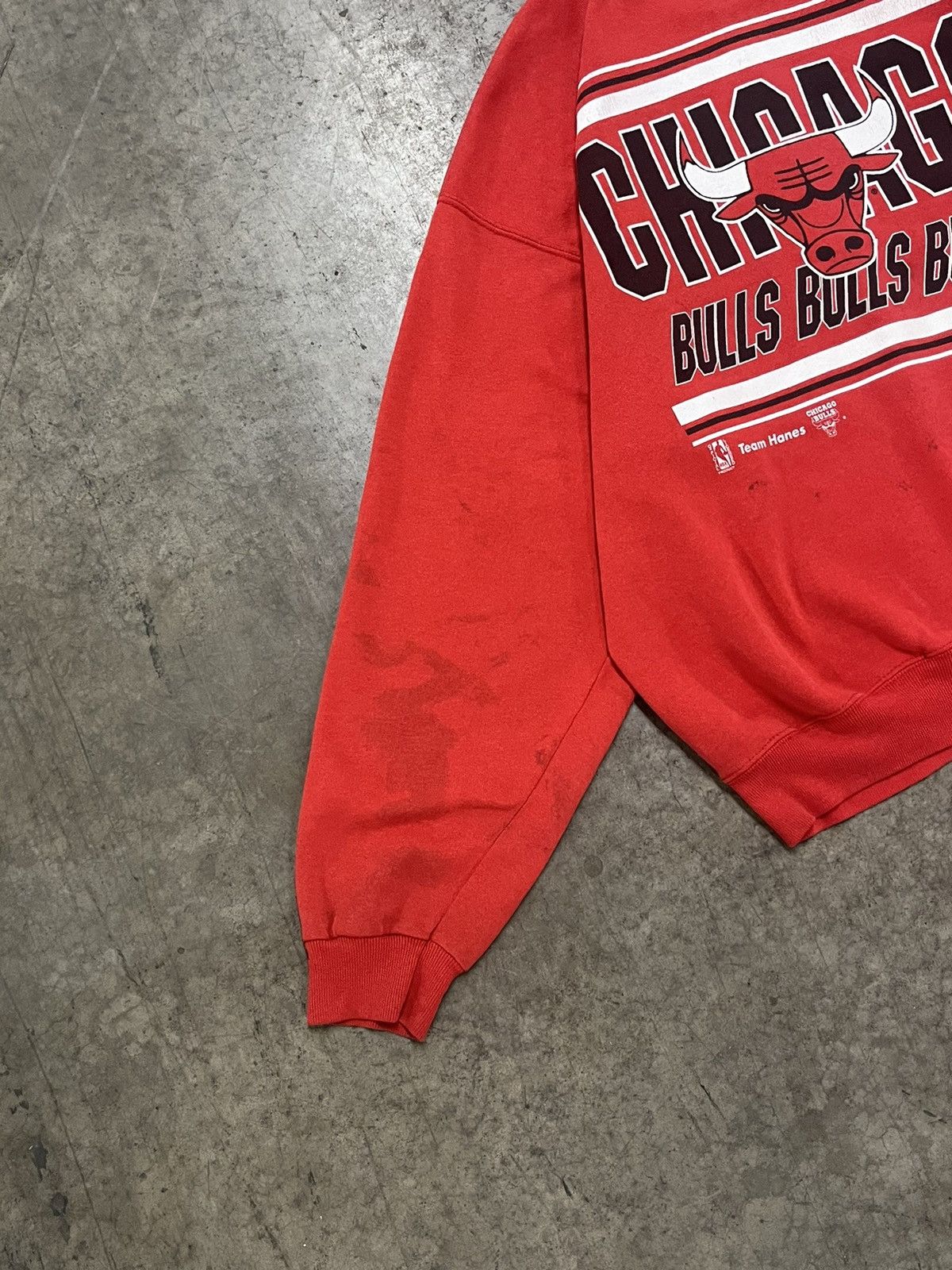 Vintage Vintage Chicago bulls 90s crewneck boxy fit streetwear hype Size US XXL / EU 58 / 5 - 6 Thumbnail
