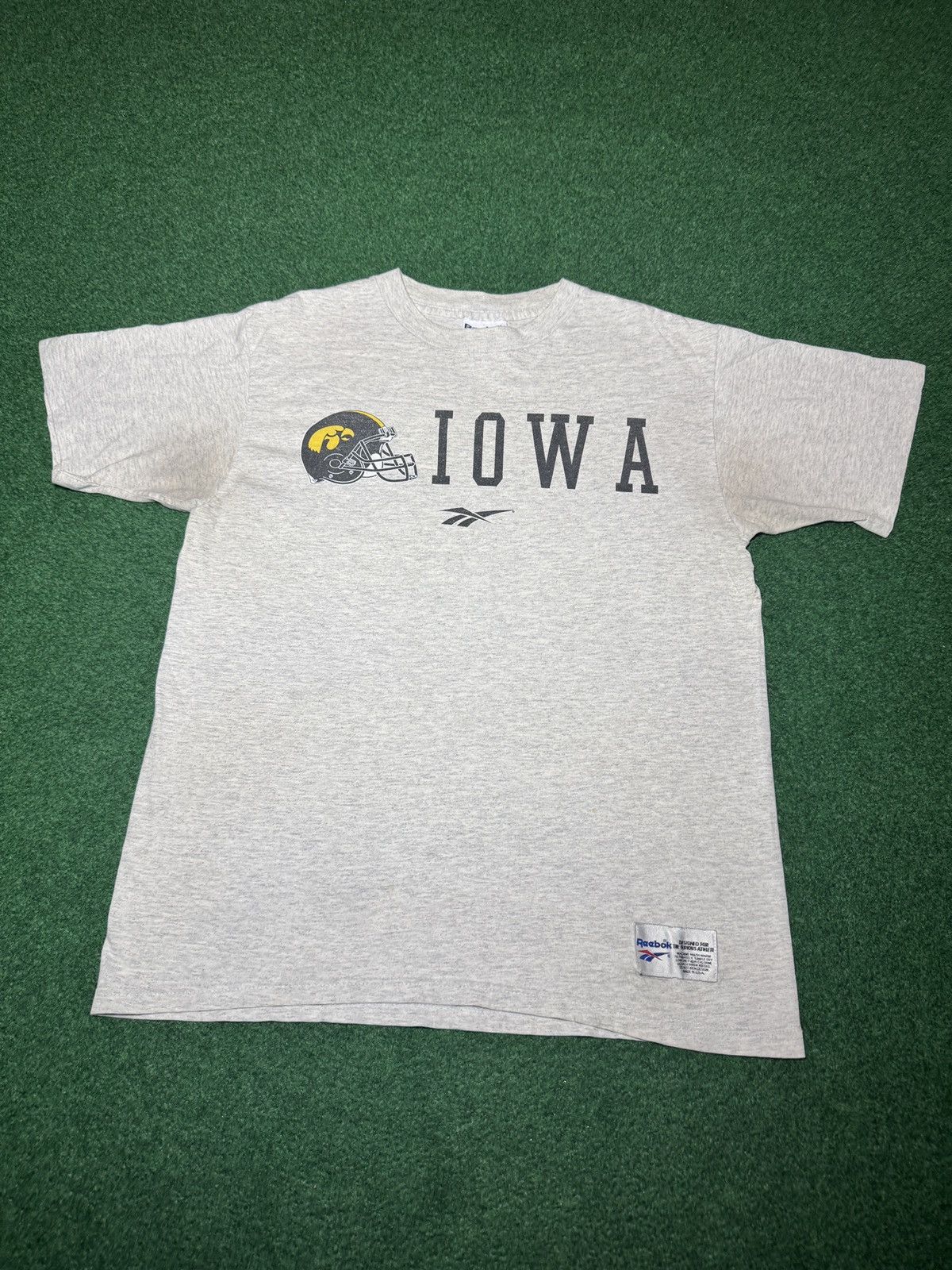 MLB Pirates Giles Vintage T Shirt Medium 19x30 White Baseball Size US M / EU 48-50 / 2 - 6 Thumbnail
