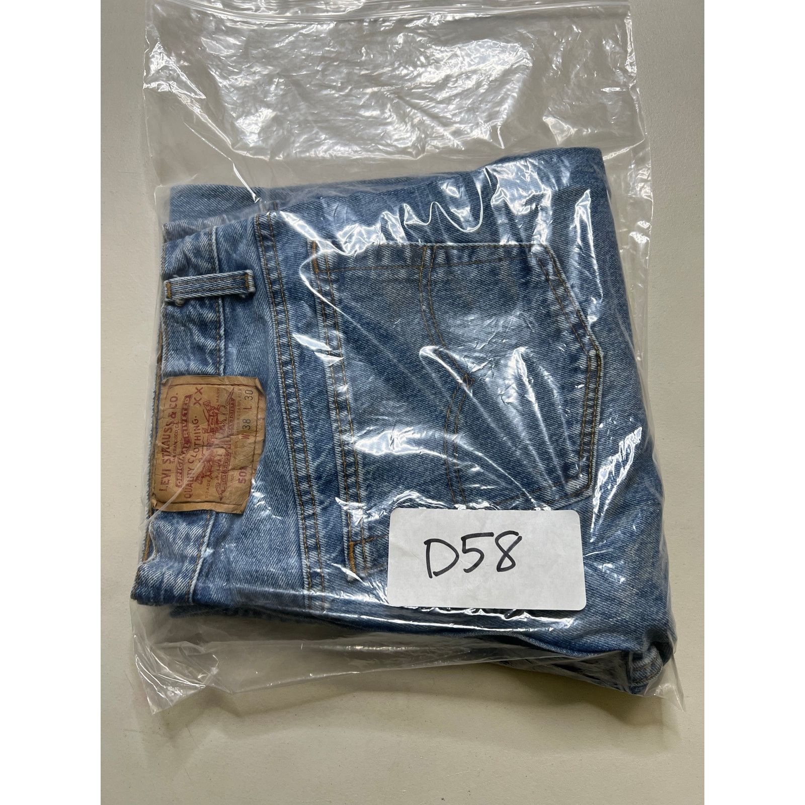 Levi's Levi’s 501 Jeans USA Vintage 90s Button Fly Denim 35x29 Size US 38 / EU 54 - 14 Thumbnail