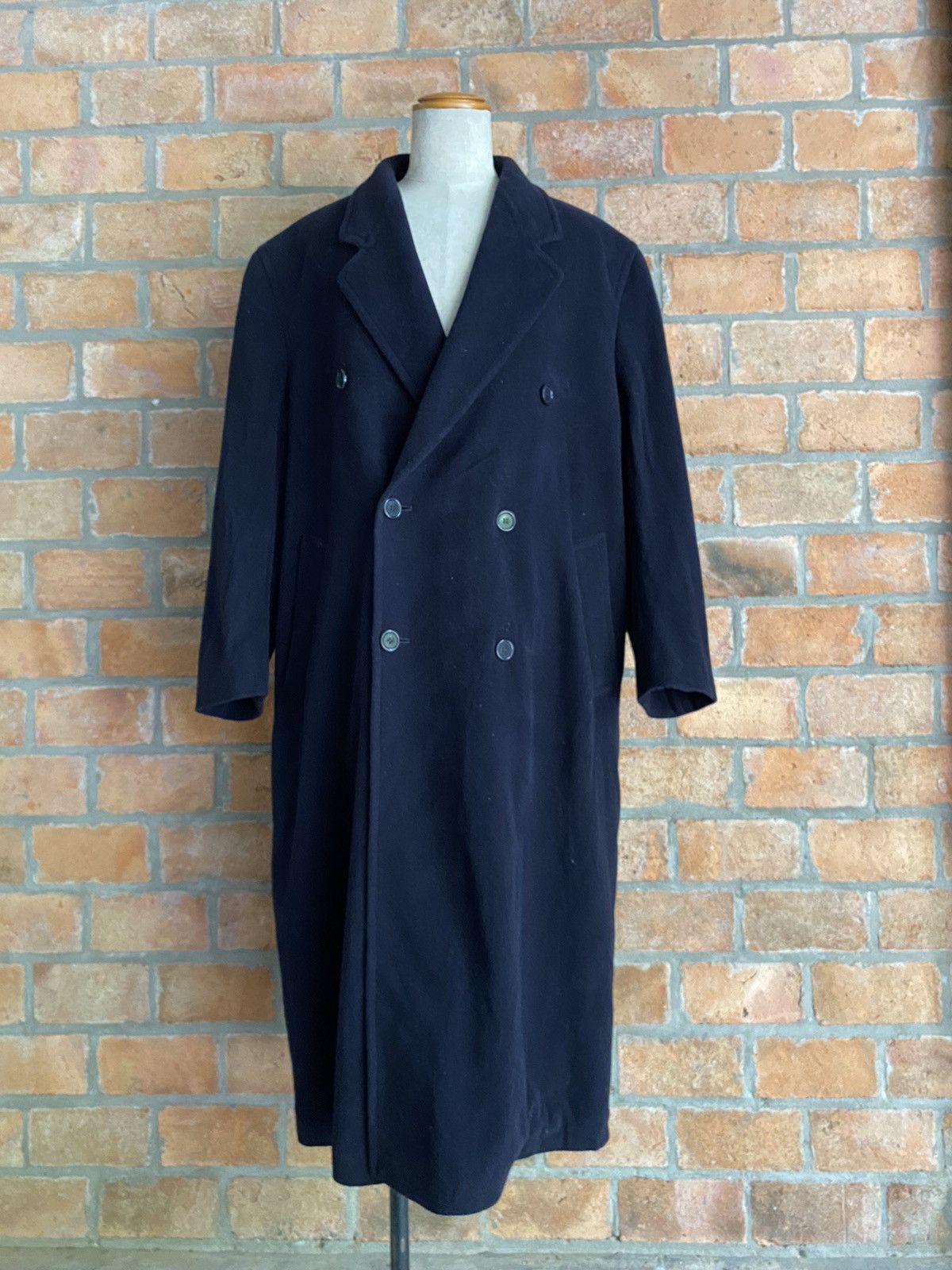 Yves Saint Laurent YVES SAINT LAURENT pour homme Navy Double-Breasted Coat Size US XXL / EU 58 / 5 - 17 Thumbnail