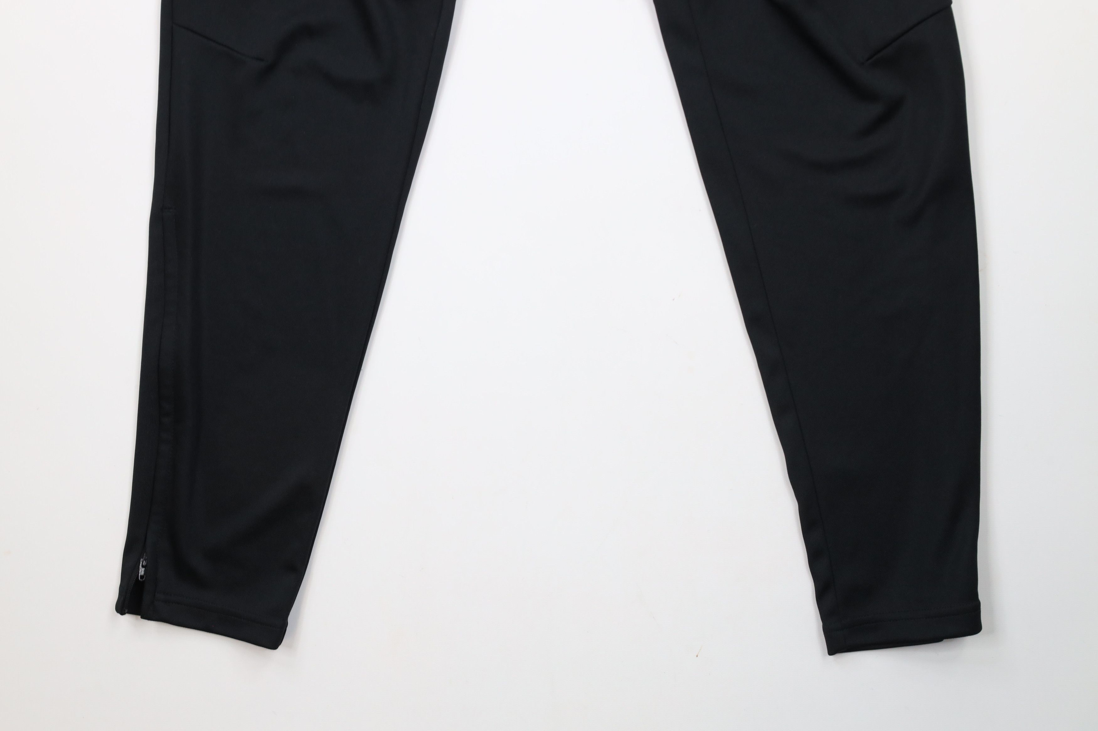 Adidas × Vintage Vintage Adidas Tapered Leg Soccer Warm Up Sweatpants Black Size US 34 / EU 50 - 4 Thumbnail