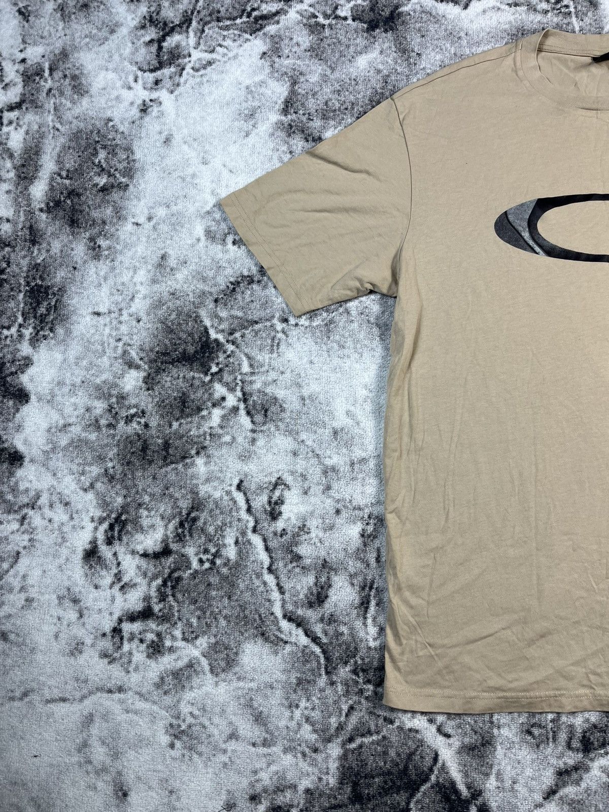 Oakley Oakley Big Logo Tee Beige Y2K Regular Fit L Size US L / EU 52-54 / 3 - 2 Thumbnail