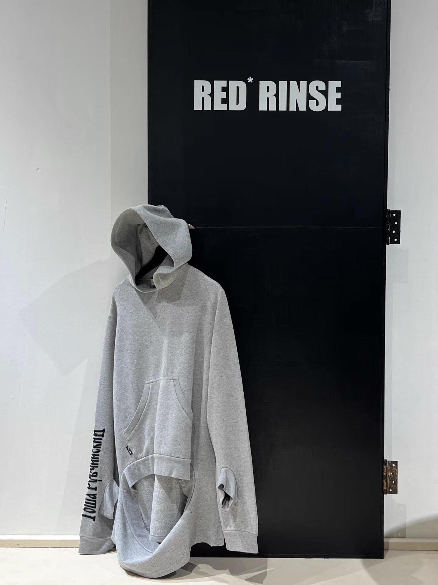 Gosha Rubchinskiy Gosha Rubchinskiy Four-Sleeve Pullover Hoodie。 Q13 Size US S / EU 44-46 / 1 - 1 Thumbnail