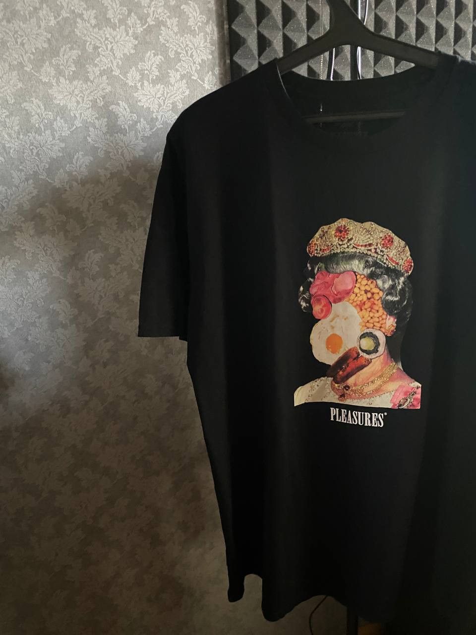 Pleasures Pleasures - English Breakfast T-Shirt Size US L / EU 52-54 / 3 - 2 Thumbnail