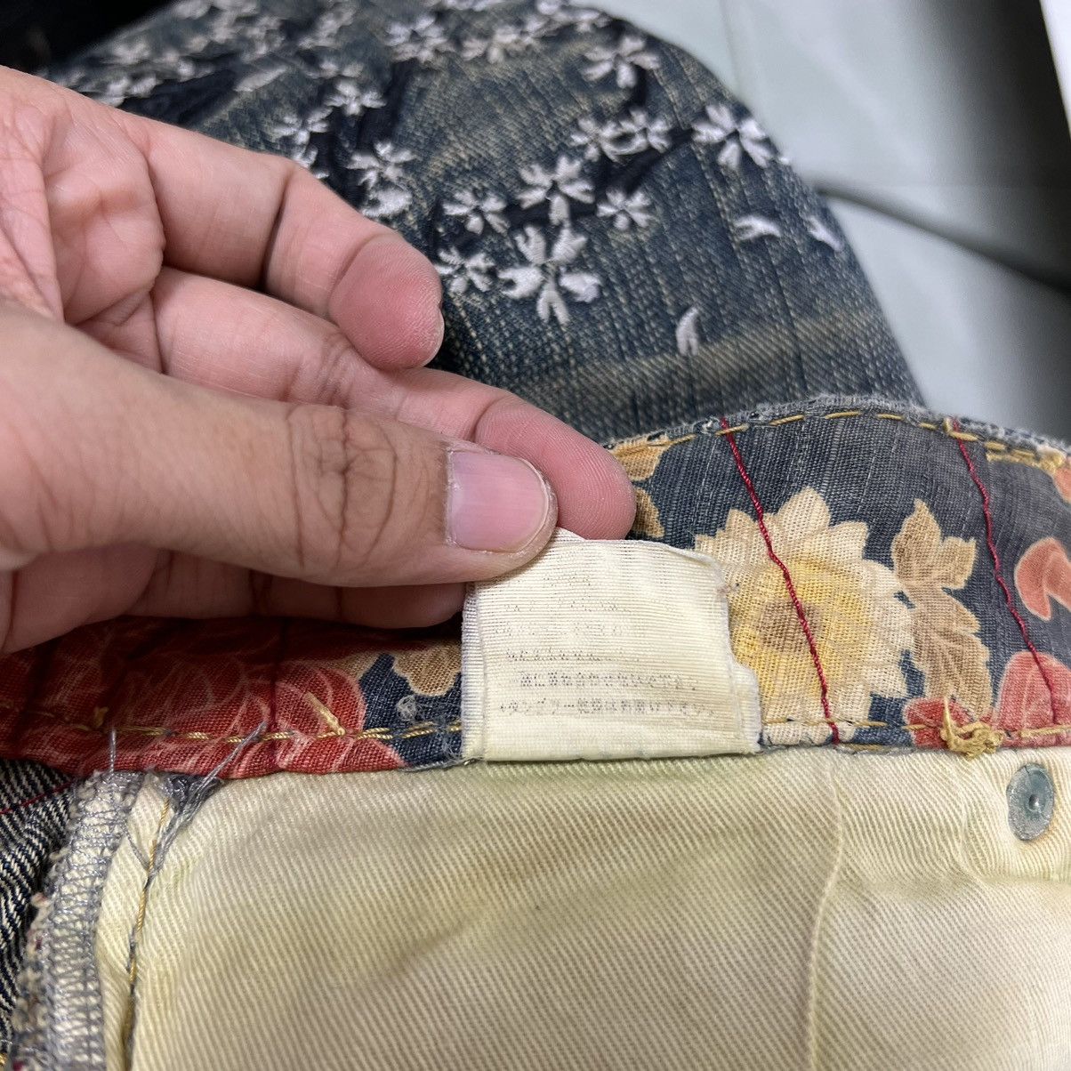 Japanese Brand 🔥 KARAKURI EMBROIDERY SHORT PANTS Size US 38 / EU 54 - 14 Thumbnail