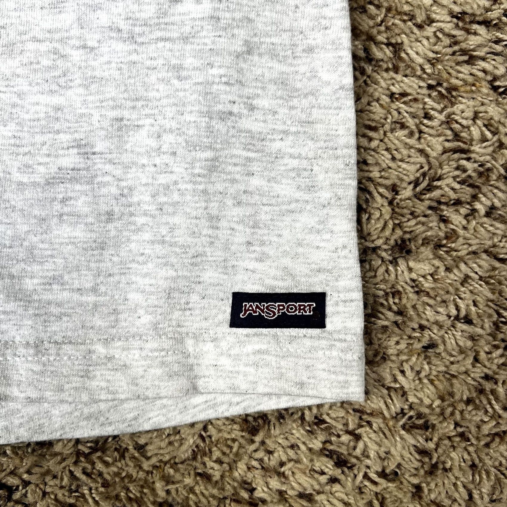 Jansport VINTAGE Huskies JanSport T-Shirt L Large USA 90s NIU SIU Crew Neck Gray Cotton Shirt Mens Logo Graphic Print Heathered University Sports"} Size US L / EU 52-54 / 3 - 6 Thumbnail