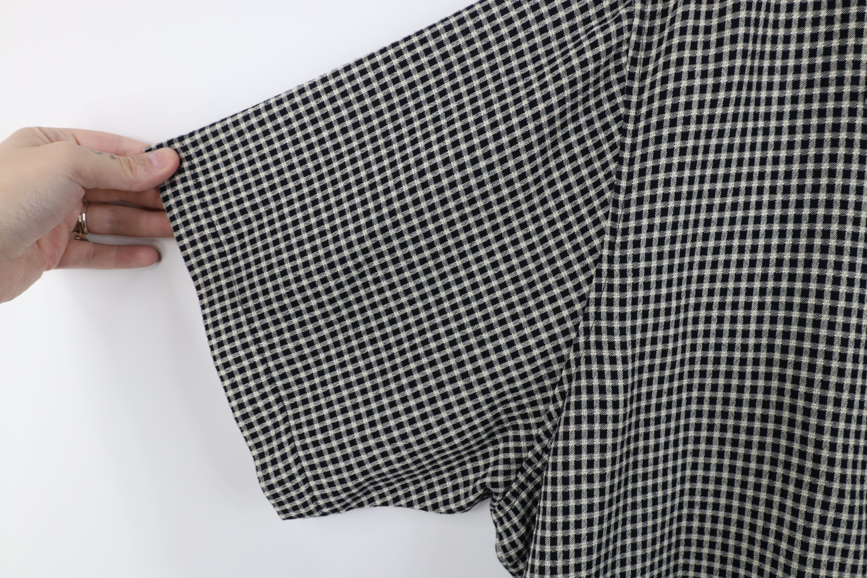 Vintage Vintage 90s Streetwear Camp Collar Short Sleeve Button Shirt Size US XL / EU 56 / 4 - 6 Thumbnail