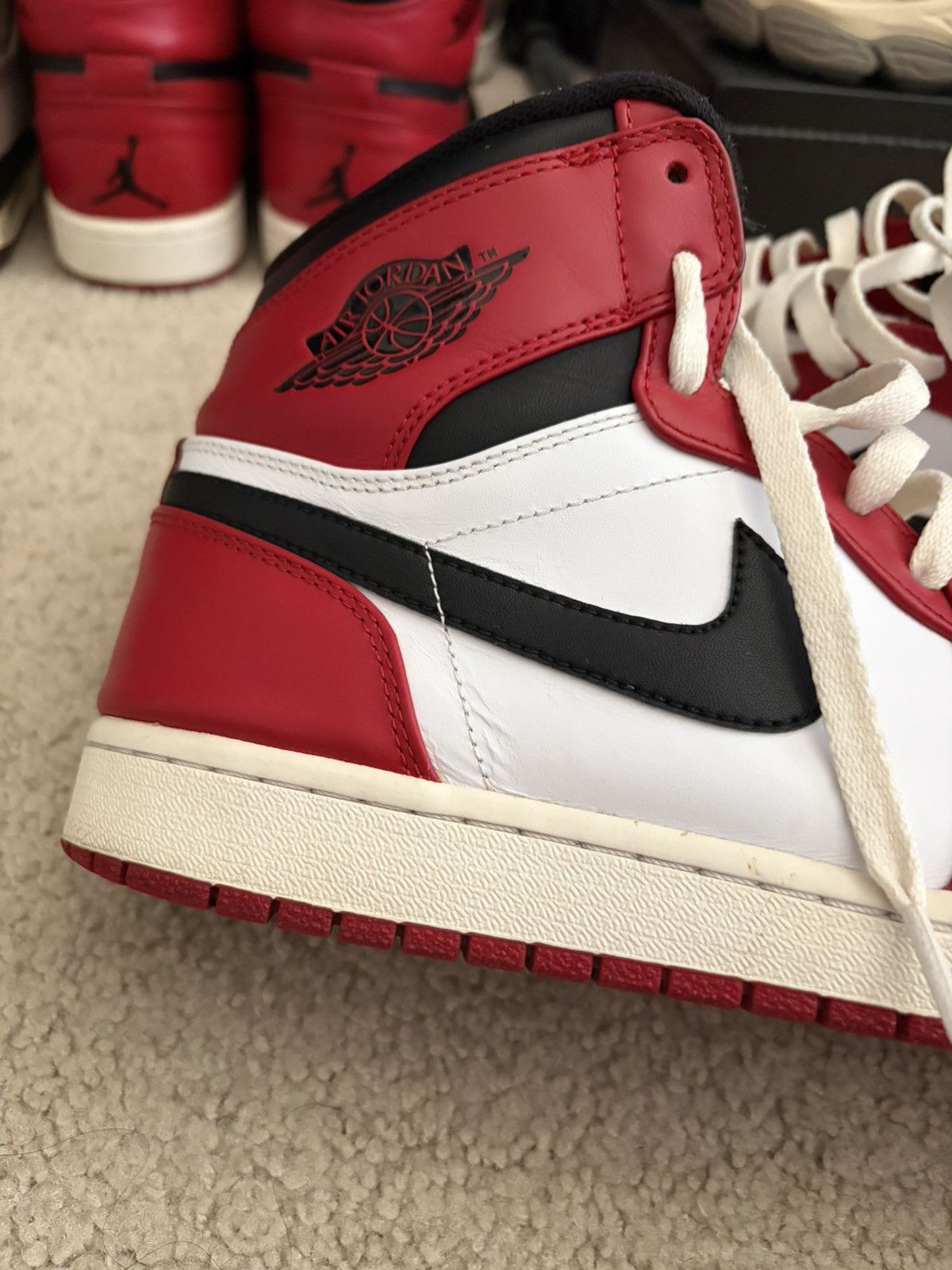 Jordan Brand Air Jordan 1 Retro High 2013 Chicago 2013 Size US 11 / EU 44 - 12 Thumbnail