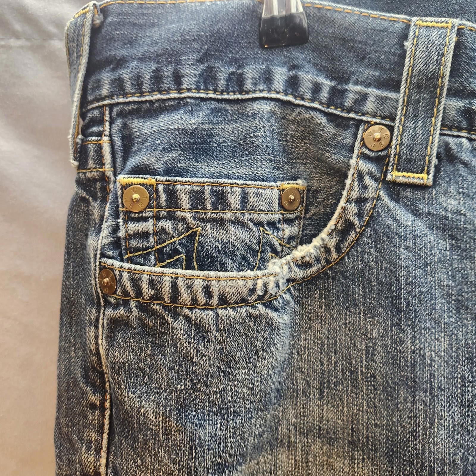 True Religion True Religion Blue Jeans Straight Leg Size 36 Size US 36 / EU 52 - 3 Thumbnail