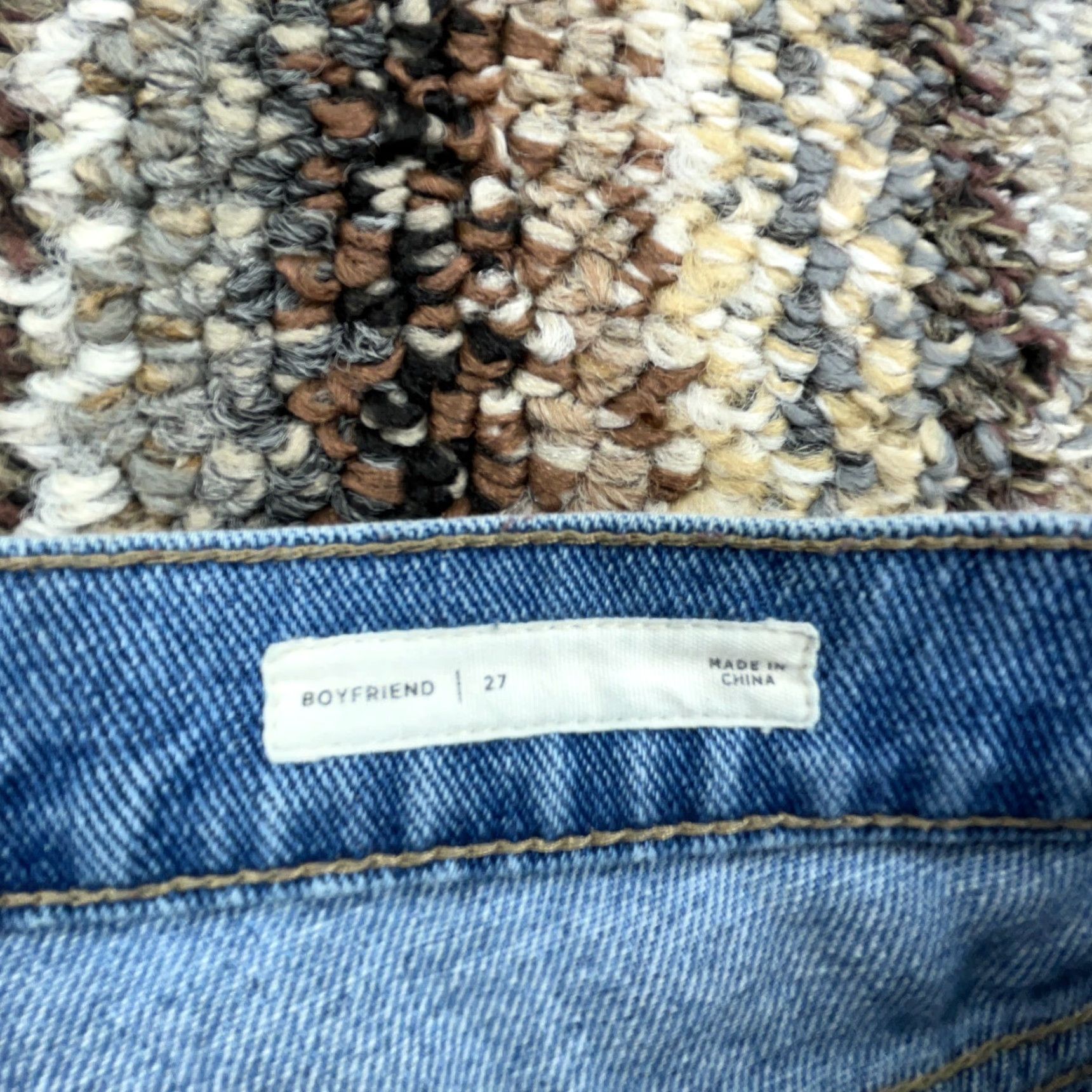 Pacsun Pacsun Jeans Women 27 Boyfriend Fit Med Wash Ripped Holes Button Fly Ladies Pant Size 27" / US 4 / IT 40 - 5 Thumbnail