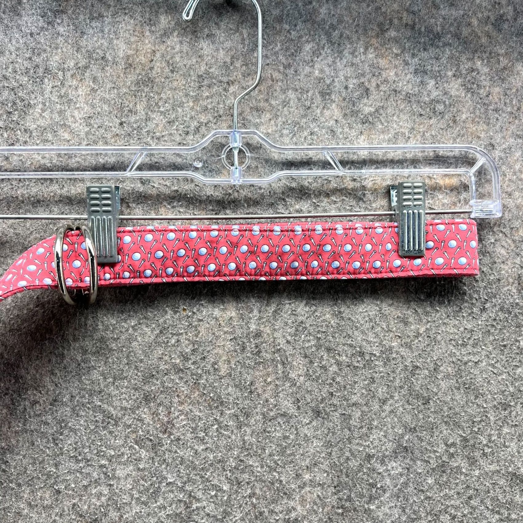 Vineyard Vines Vineyard Vines Belt Women Medium All over Print Double Ring Golf Ball Print Belt Pink Golf Belt Women M Color Pink 90s? Size ONE SIZE - 6 Thumbnail