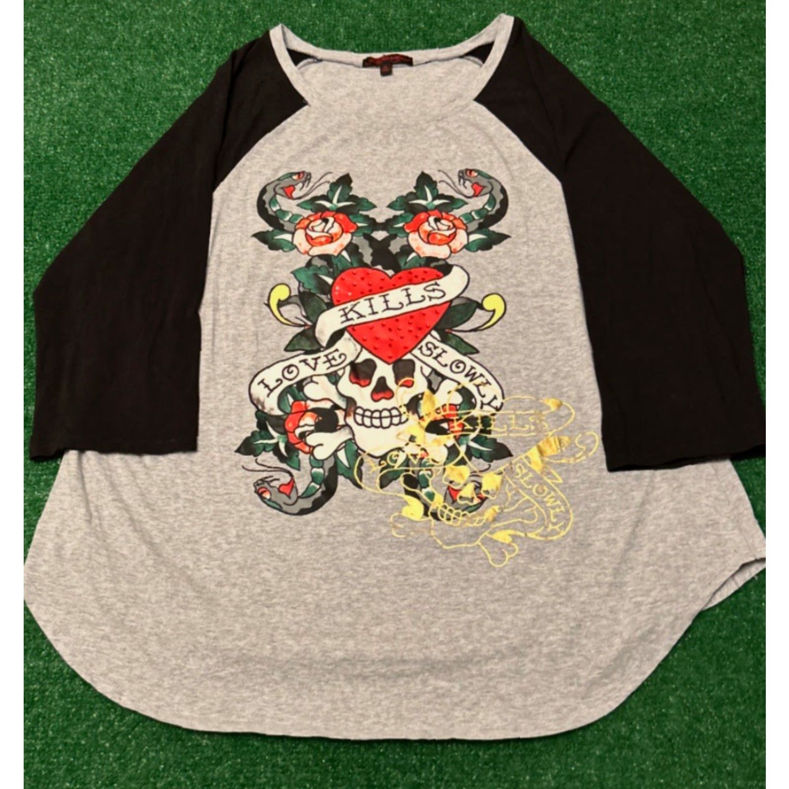 Ed Hardy VINTAGE Ed Hardy Raglan Shirt Womens 3XL Gray 3/4 Sleeve Tattoo Love Skull VTG Y2K Size XXL / US 16-18 / IT 52-54 - 3 Thumbnail