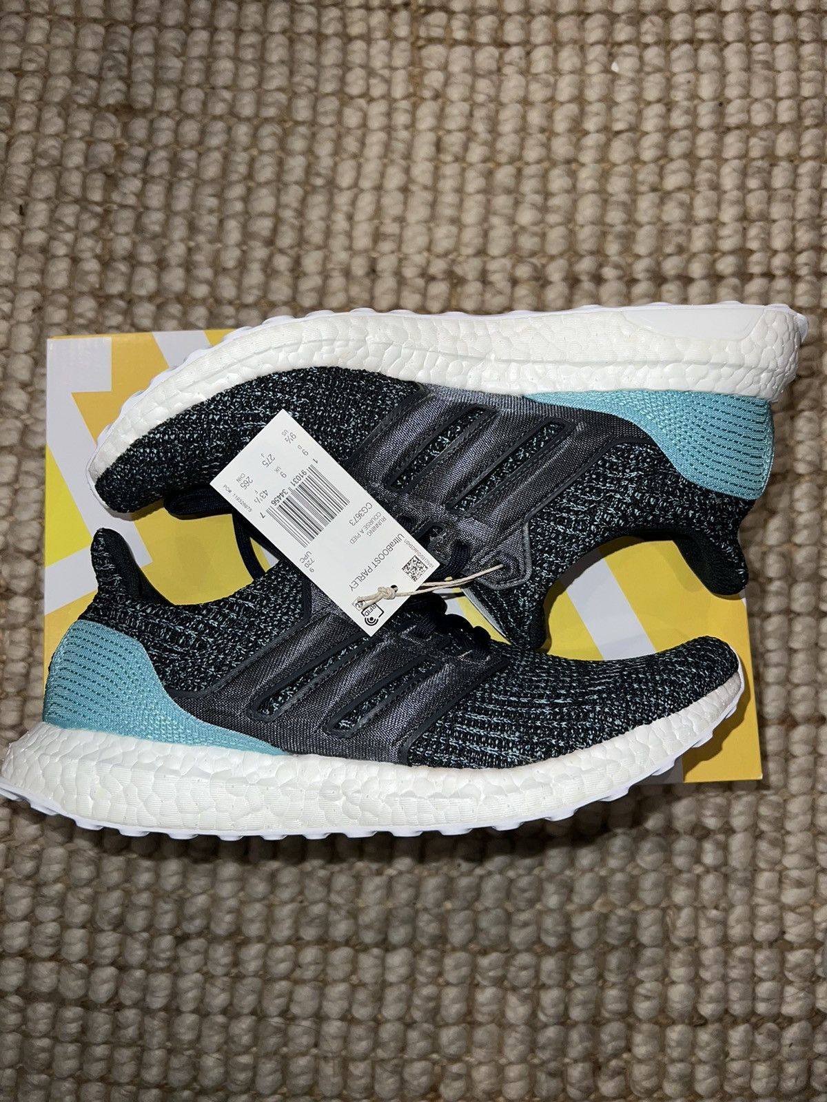 Adidas Adidas Ultra Boost Parley Size US 9.5 / EU 42-43 - 1 Thumbnail