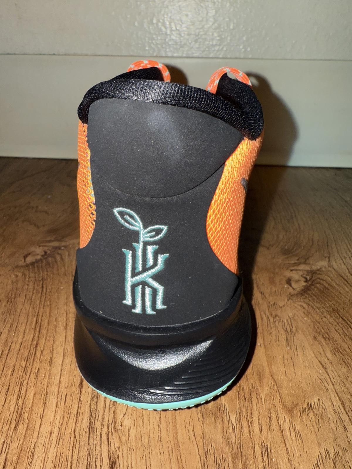 Nike Nike Kyrie 7 Play For The Future (Gs) Size US 6 / EU 39 - 7 Thumbnail
