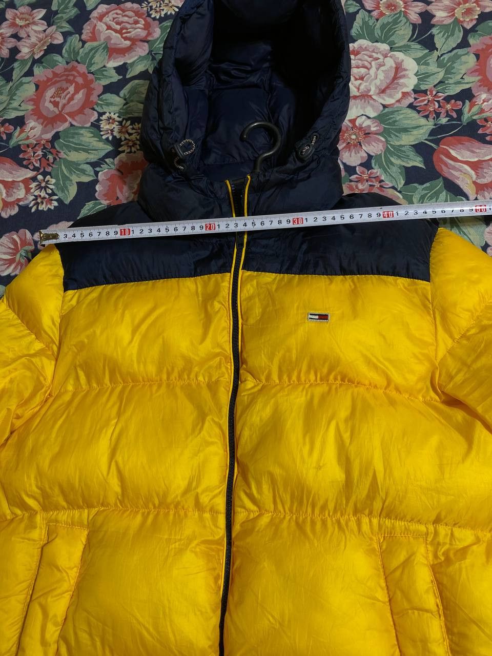 Tommy Jeans × Vintage Tommy Jeans Hilfiger 90's Puffer Jacket size M Size US M / EU 48-50 / 2 - 16 Thumbnail