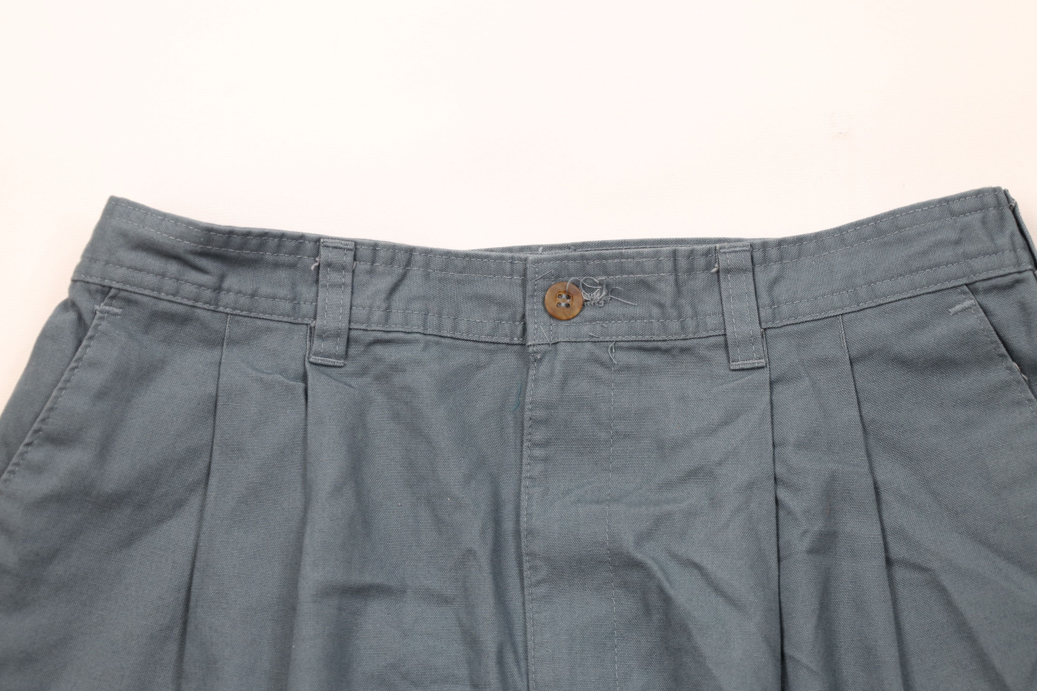 Vintage Vintage 90s Streetwear Above Knee Chino Shorts Steel USA Size US 36 / EU 52 - 2 Thumbnail