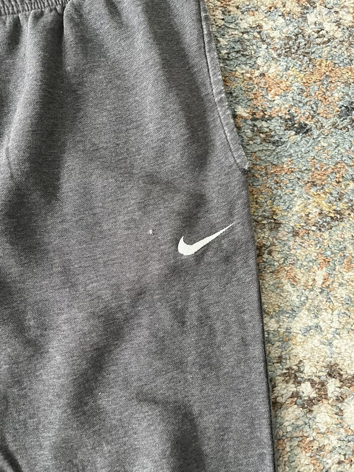Nike × Vintage VTG Y2K Nike Sweatpants Grey Faded L Distressed Size US 32 / EU 48 - 2 Thumbnail