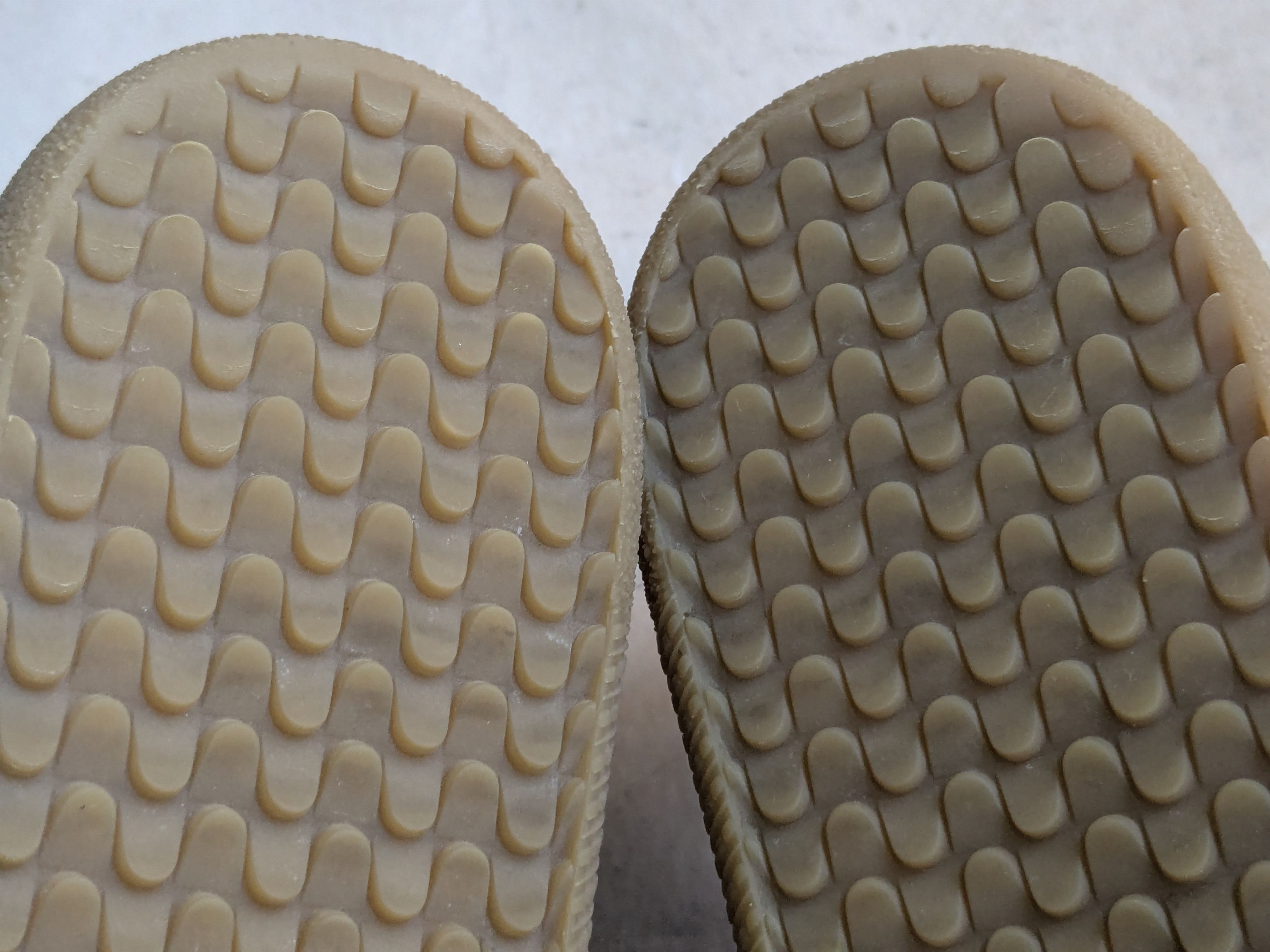 Maison Margiela Maison Margiela GAT Replica Olive Green 10.5 43.5 Gum Size US 10.5 / EU 43-44 - 18 Thumbnail