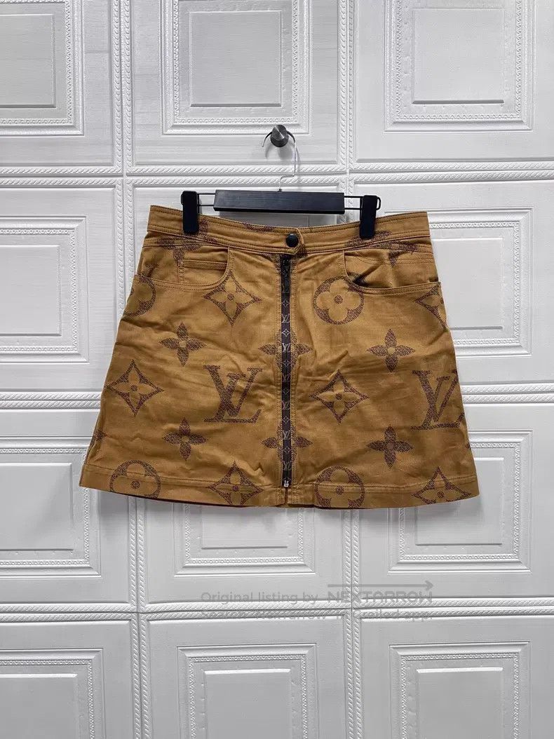 Louis Vuitton Louis Vuitton Brown full print skirt Size 41" - 1 Thumbnail