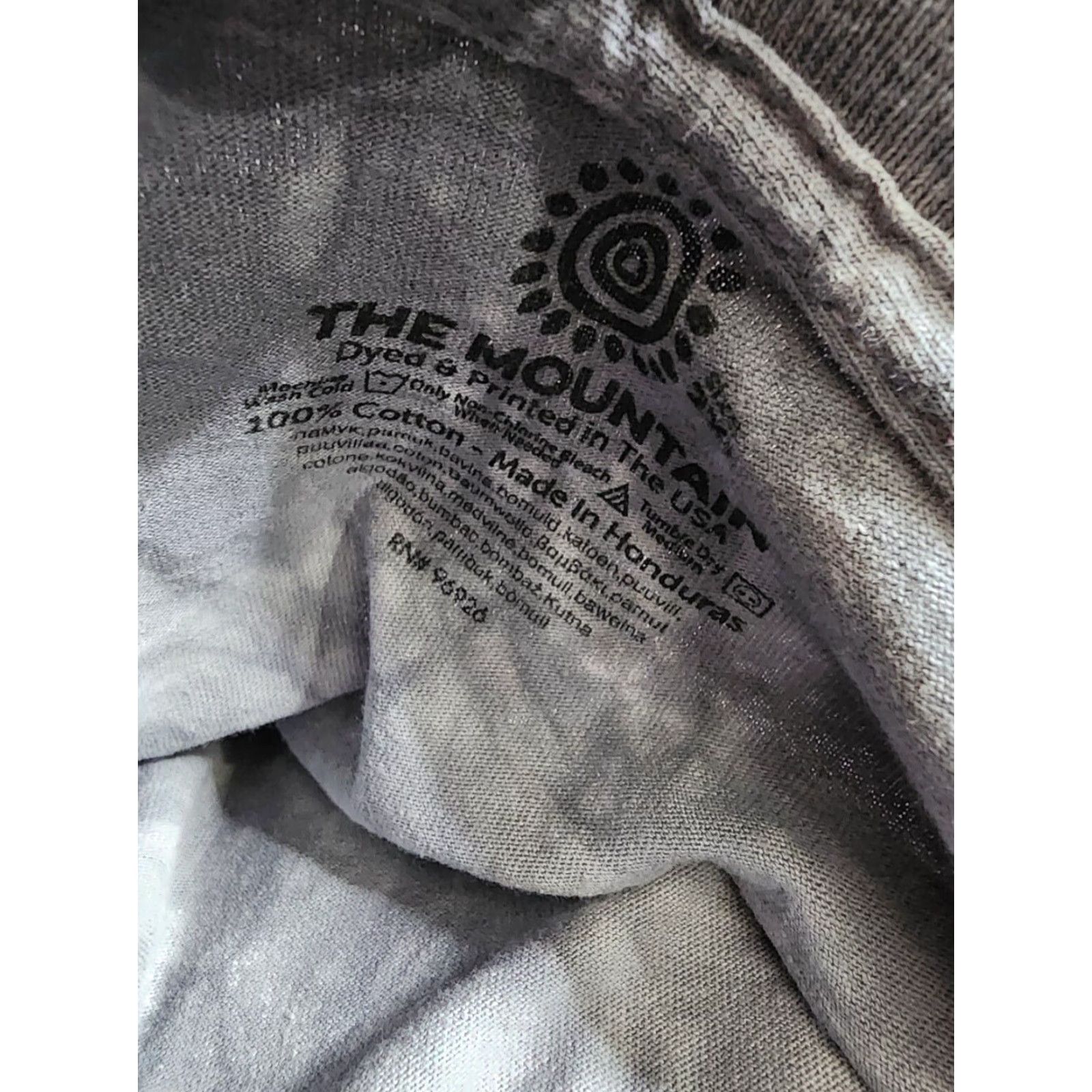 The Mountain The Mountain Mens 2XL T-Shirt Dart Tie Dye Crew Neck Short Sleeve Cotton Gray Animals Bird Tropical 2000s Size US XXL / EU 58 / 5 - 5 Thumbnail