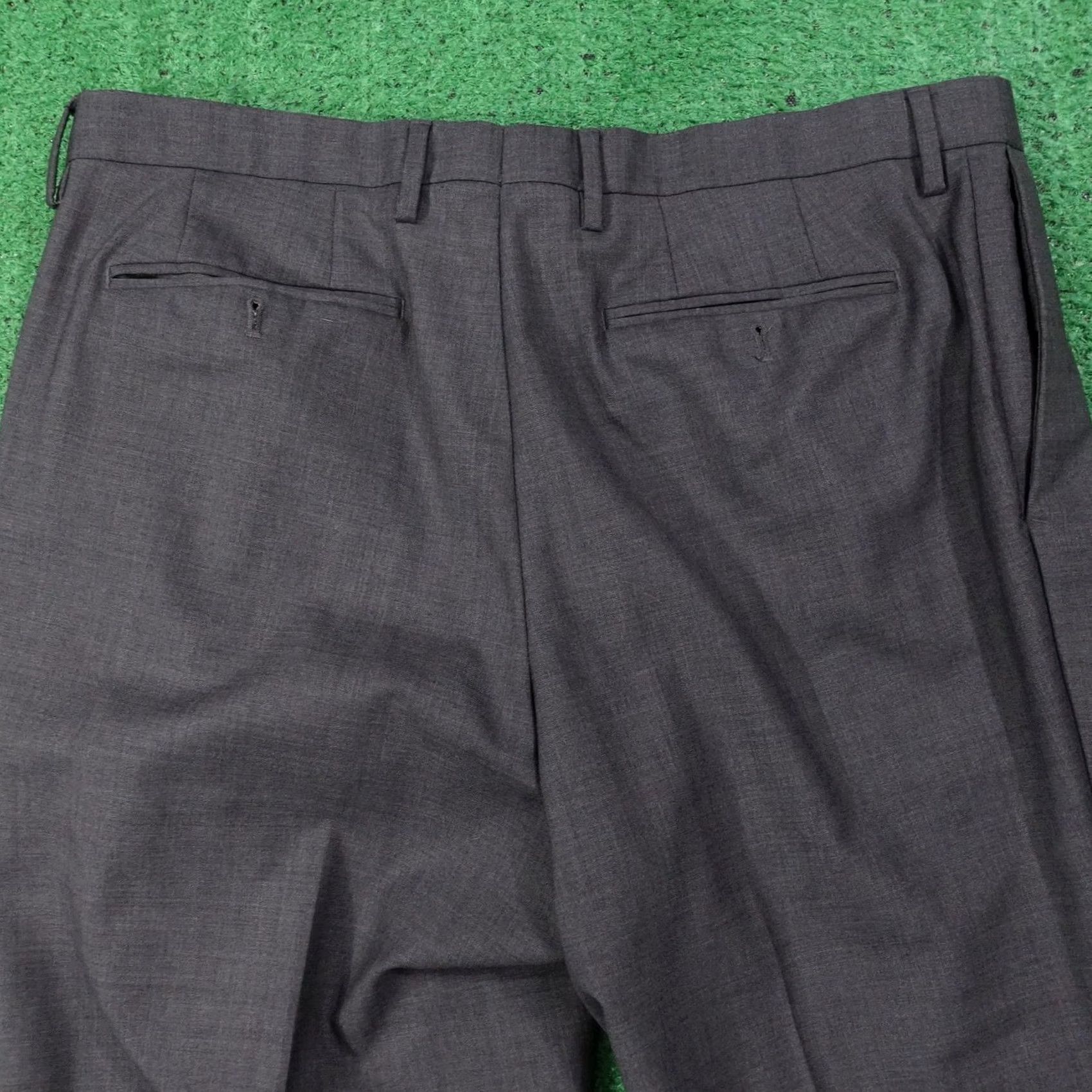 Banana Republic Banana Republic Pants Mens 36x30 Gray Classic Fit Dress Pants Flat Front Wool Size US 36 / EU 52 - 5 Thumbnail