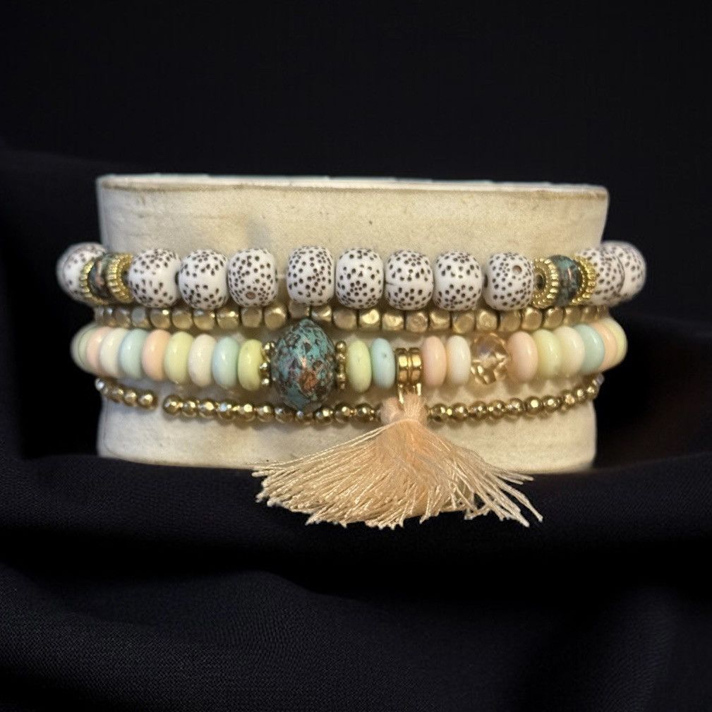 Other Boho mixed bead stretch bracelets Size ONE SIZE - 1 Thumbnail