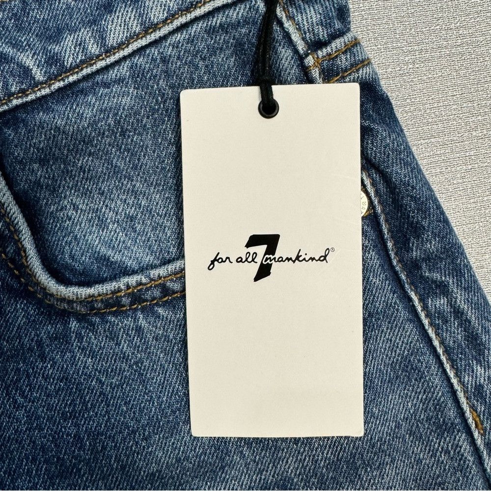 7 For All Mankind NWT New $148 7 For All Mankind Monroe Cut-Off Exposed Butto Size 24" / US 00 / IT 34 - 6 Thumbnail