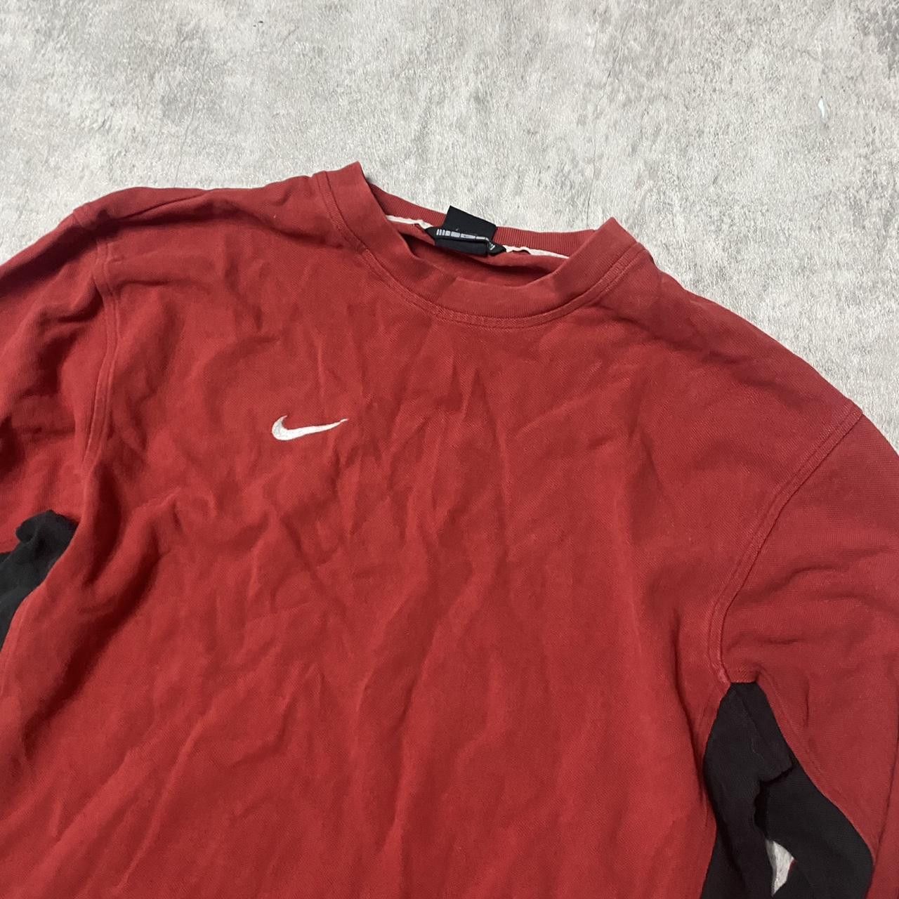 Nike Nike red sweatshirt with white embroidered swoosh Size US L / EU 52-54 / 3 - 2 Thumbnail