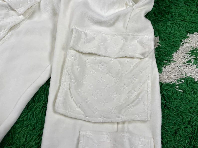 Louis Vuitton Louis Vuitton size xs Old-print embossed flocked full-print Size US 28 / EU 44 - 3 Thumbnail