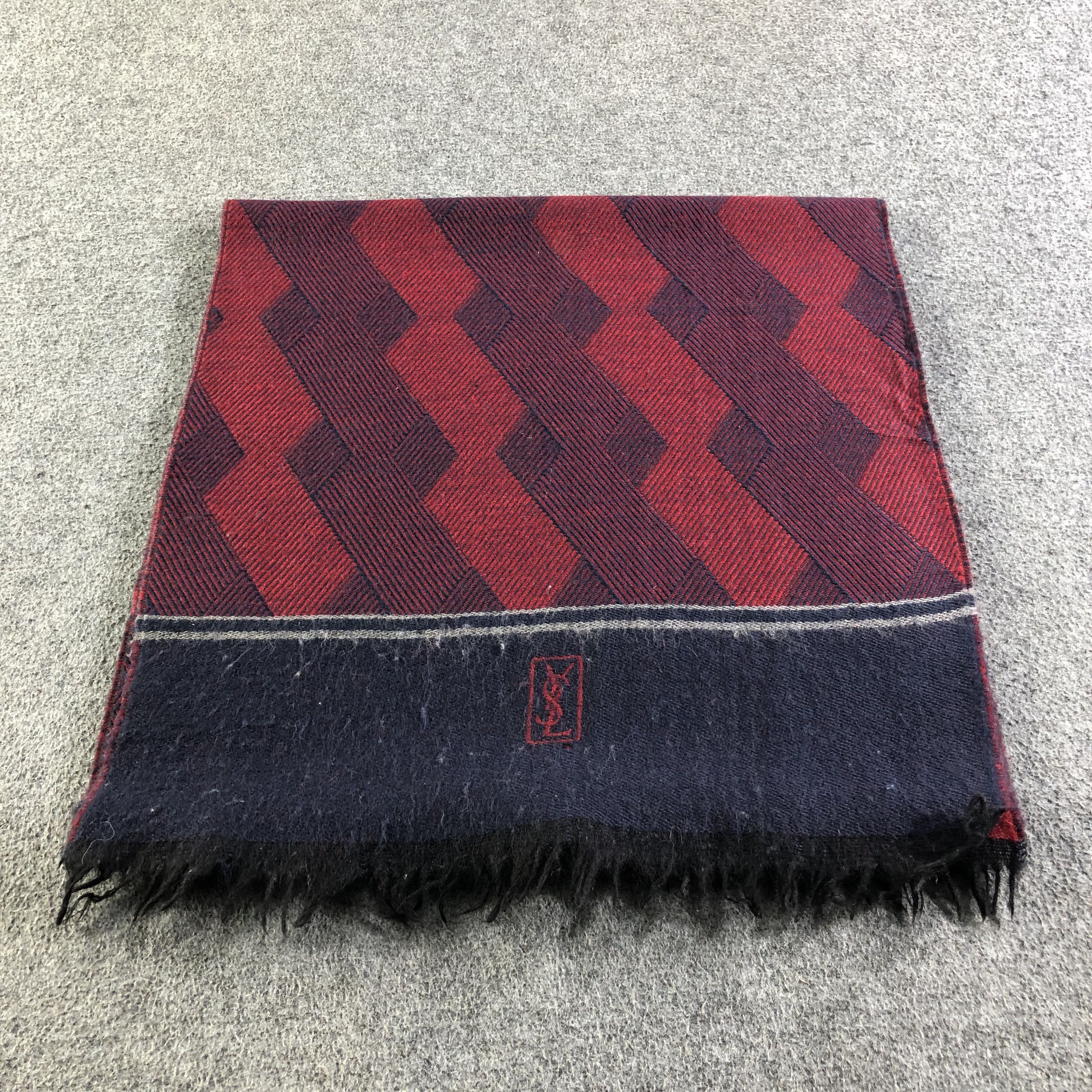 Yves Saint Laurent YSL Wool Scarf Muffler V2042 Size ONE SIZE - 3 Thumbnail